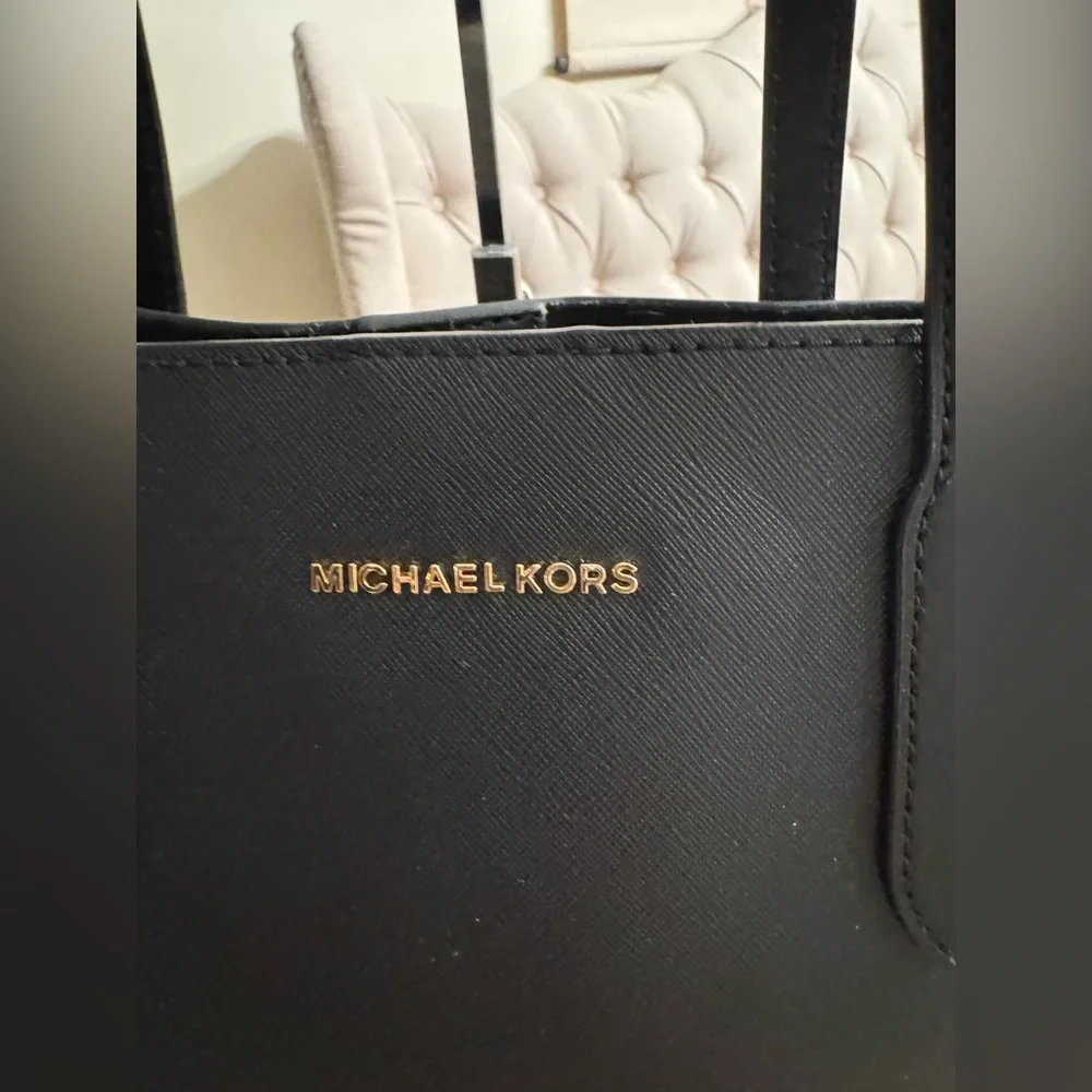 Michael Kors Black Tote Bag - Picture 2 of 9